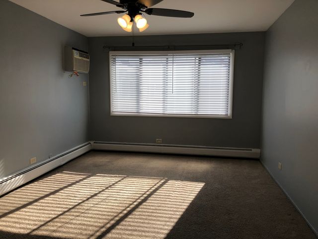 600 Bayside Drive 5, Palatine, IL 60074