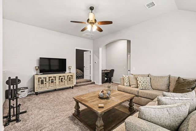 1107 Misty Ridge Drive, Justin, TX 76247