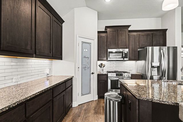 1107 Misty Ridge Drive, Justin, TX 76247