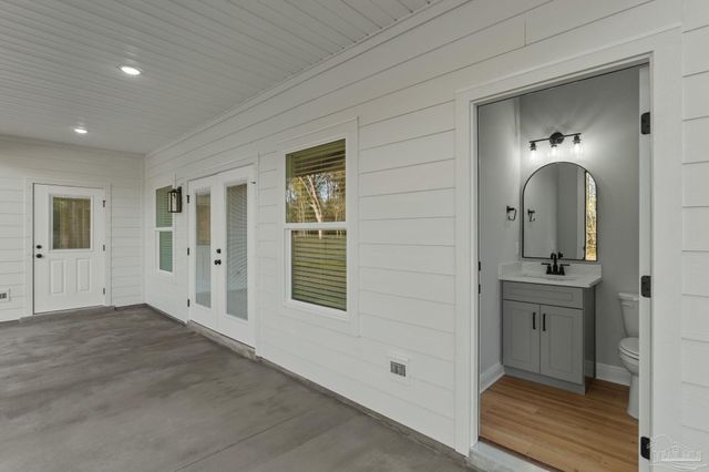 3326 Bob Tolbert Rd, Navarre, FL 32566