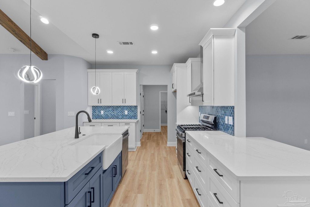 3326 Bob Tolbert Rd, Navarre, FL 32566