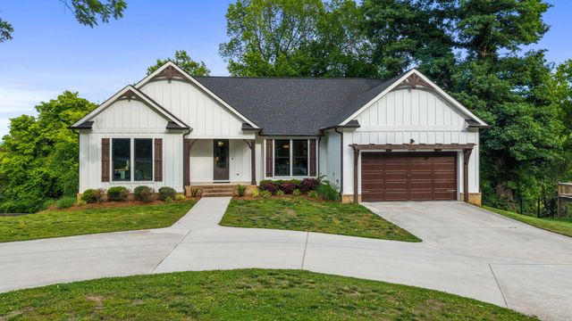 6296 Fairview Road, Hixson, TN 37343