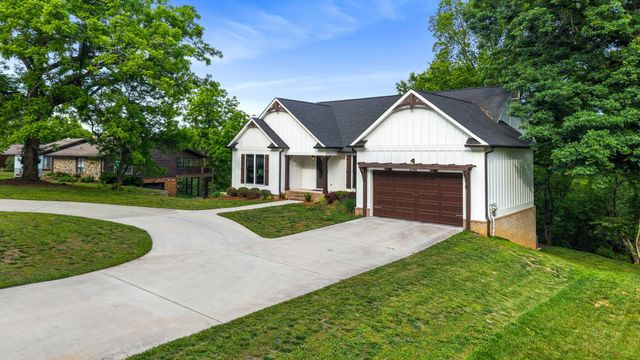 6296 Fairview Road, Hixson, TN 37343