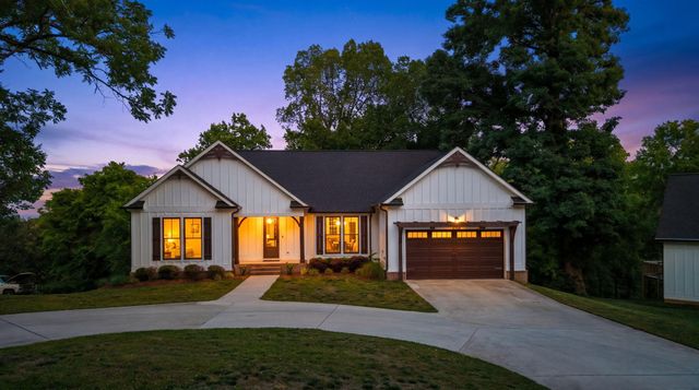 6296 Fairview Road, Hixson, TN 37343