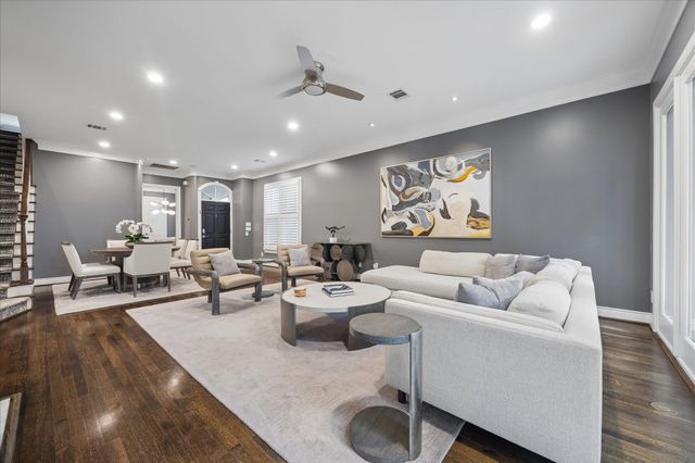 2109 Briarglen Drive, Houston, TX 77027