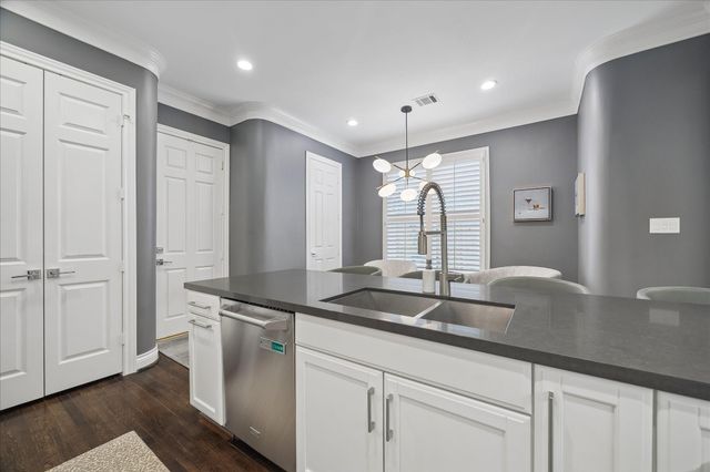 2109 Briarglen Drive, Houston, TX 77027