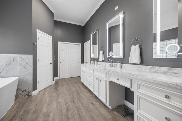 2109 Briarglen Drive, Houston, TX 77027