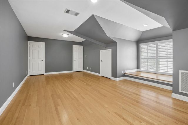 2109 Briarglen Drive, Houston, TX 77027