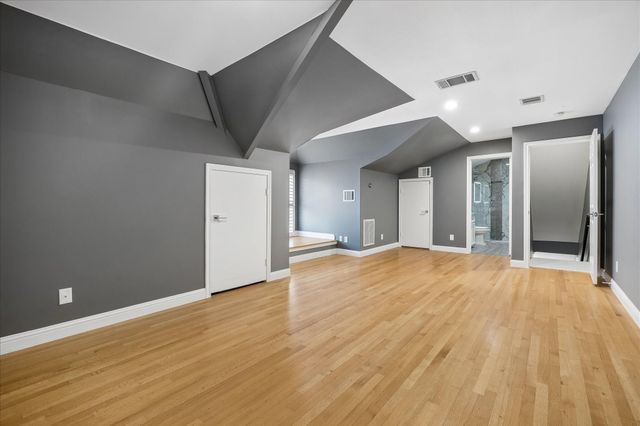 2109 Briarglen Drive, Houston, TX 77027