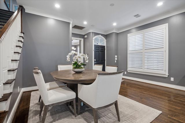 2109 Briarglen Drive, Houston, TX 77027