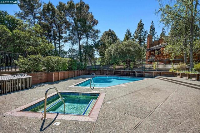 242 The Knoll, Orinda, CA 94563