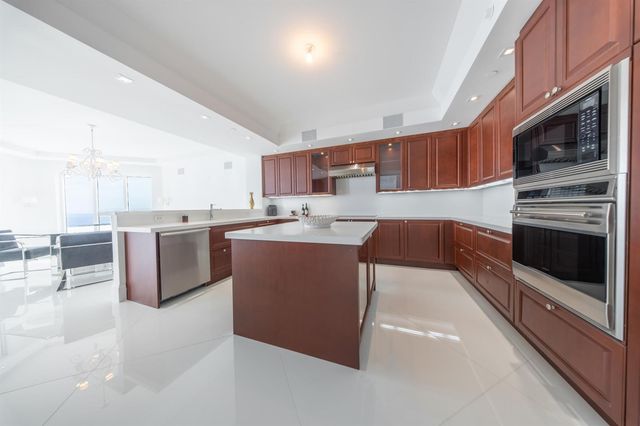 2700 N Ocean Drive 2501a, Riviera Beach, FL 33404