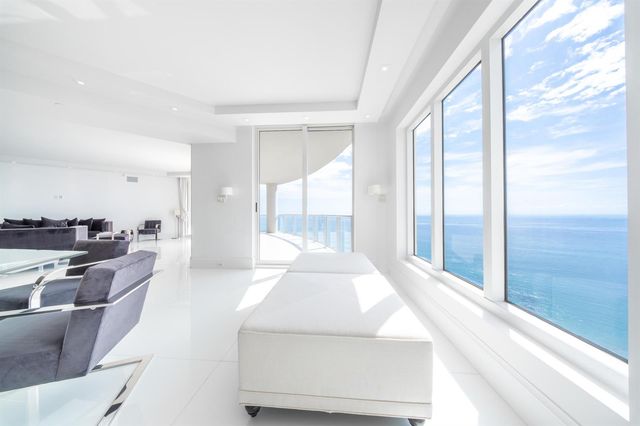 2700 N Ocean Drive 2501a, Riviera Beach, FL 33404