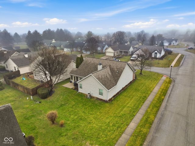 7915 Trotwood Circle, Indianapolis, IN 46256