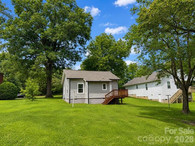 2449 Myrtle Avenue, Gastonia, NC 28052