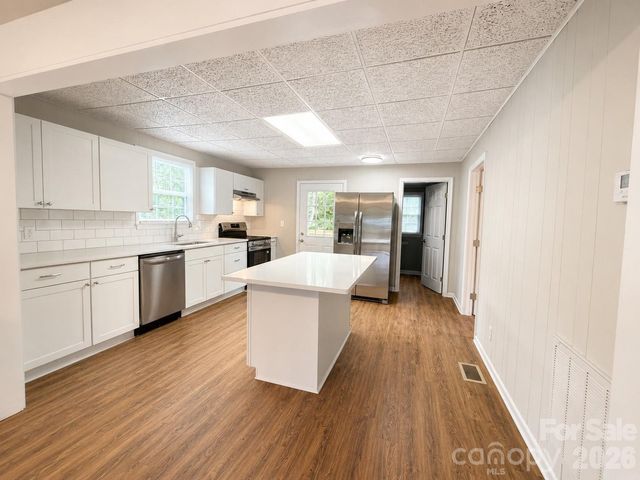 2449 Myrtle Avenue, Gastonia, NC 28052