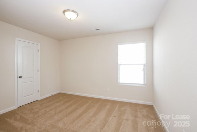 6555 Paw Village Road, Charlotte, NC 28214