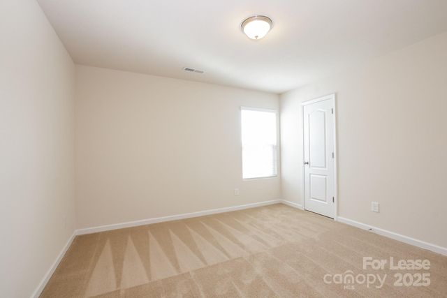 6555 Paw Village Road, Charlotte, NC 28214