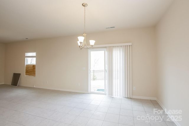 6555 Paw Village Road, Charlotte, NC 28214