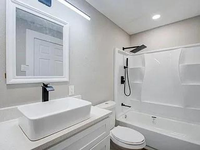 509 Adkins Street, Conroe, TX 77301