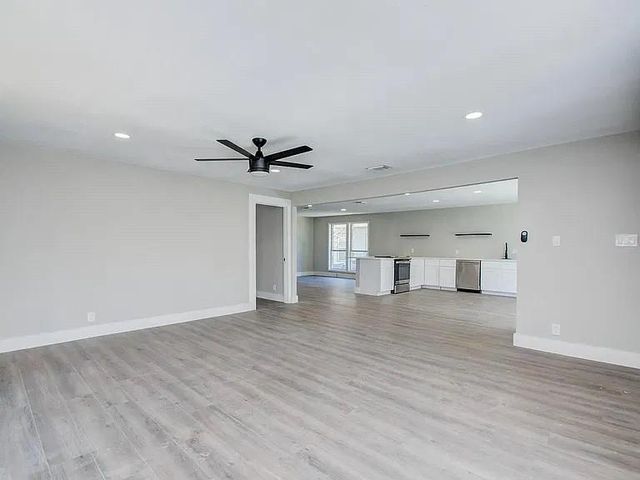 509 Adkins Street, Conroe, TX 77301