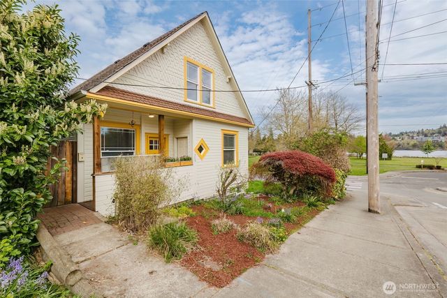 1209 Pacific Avenue, Bremerton, WA 98337