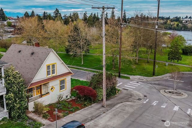 1209 Pacific Avenue, Bremerton, WA 98337