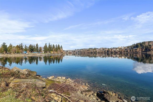 1209 Pacific Avenue, Bremerton, WA 98337
