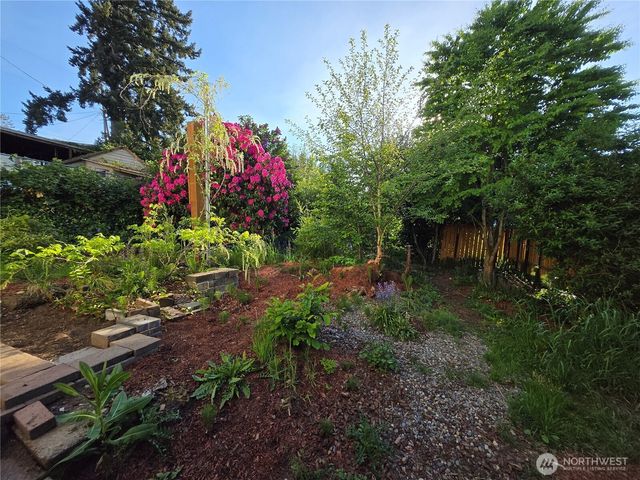 1209 Pacific Avenue, Bremerton, WA 98337