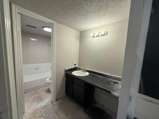 6050 Melody Lane 242, Dallas, TX 75231