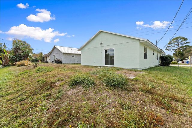 1456 20th Avenue SW, Vero Beach, FL 32962
