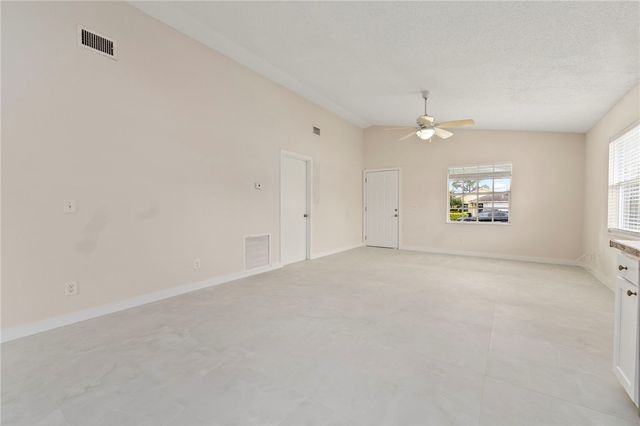 1456 20th Avenue SW, Vero Beach, FL 32962