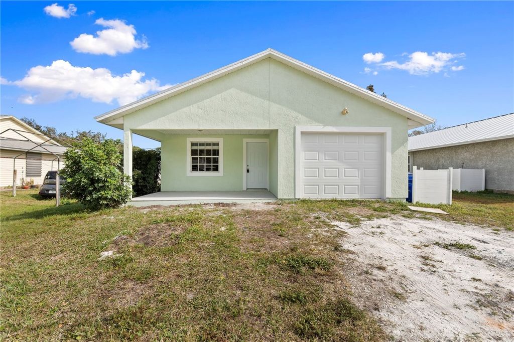 1456 20th Avenue SW, Vero Beach, FL 32962