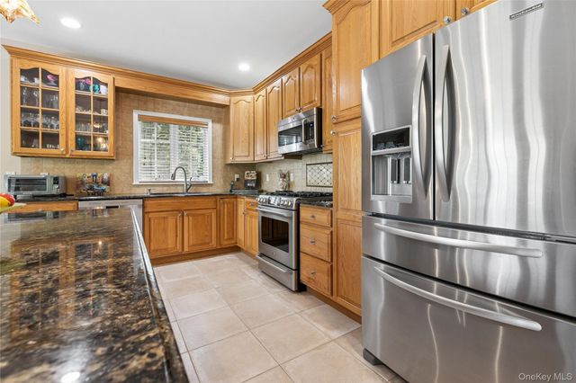 73 Redan Drive, Smithtown, NY 11787