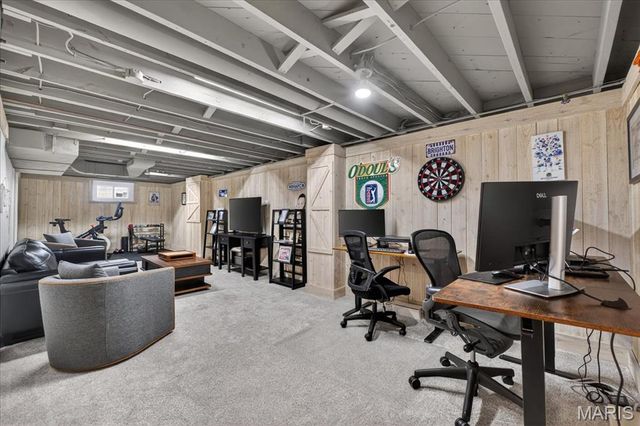 303 Corona Court, St Louis, MO 63119