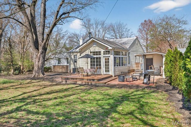 303 Corona Court, St Louis, MO 63119