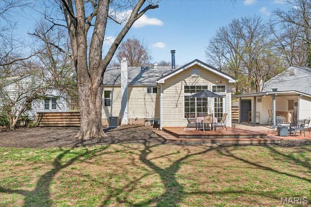 303 Corona Court, St Louis, MO 63119