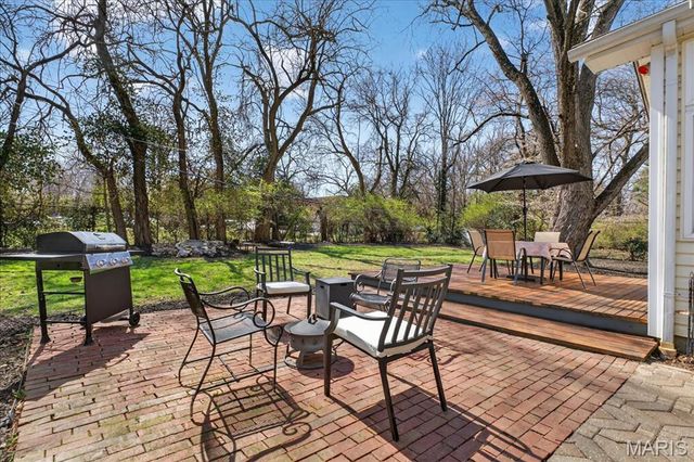 303 Corona Court, St Louis, MO 63119