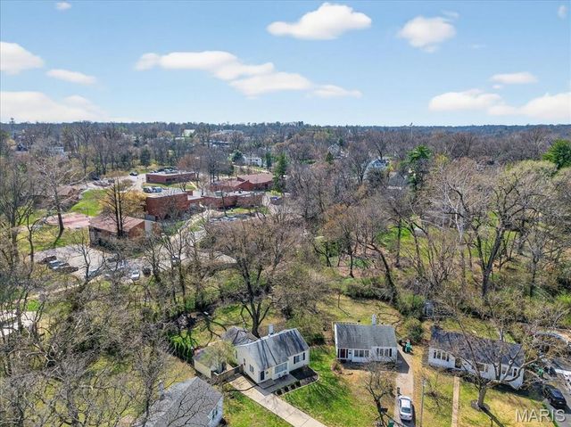 303 Corona Court, St Louis, MO 63119