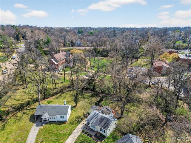 303 Corona Court, St Louis, MO 63119