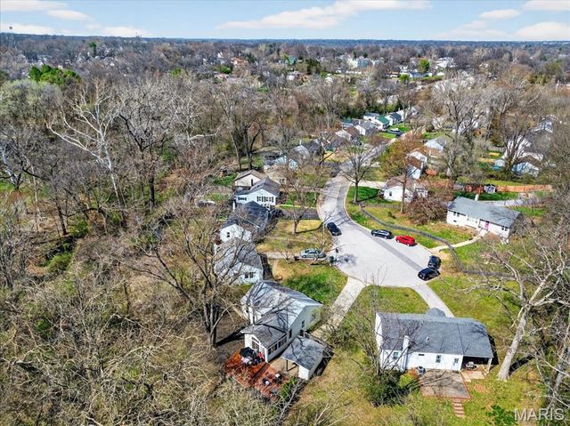 303 Corona Court, St Louis, MO 63119