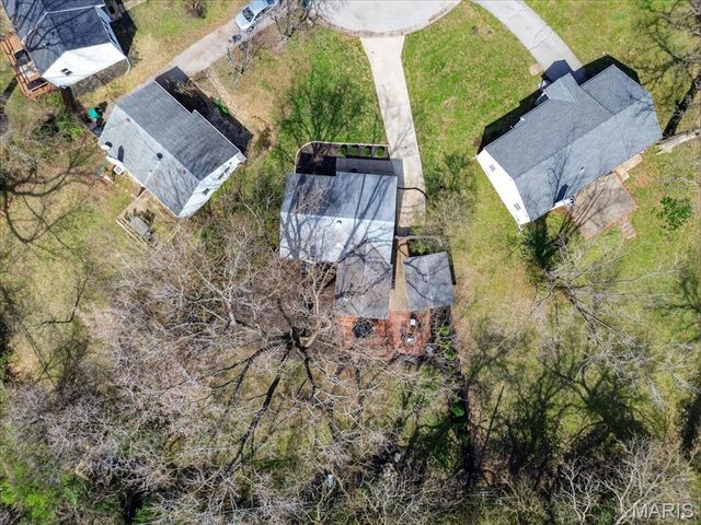 303 Corona Court, St Louis, MO 63119