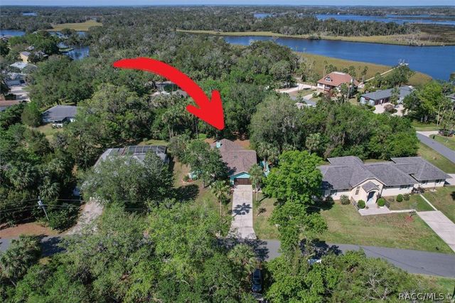 4670 S Sawmill Way, Homosassa, FL 34448