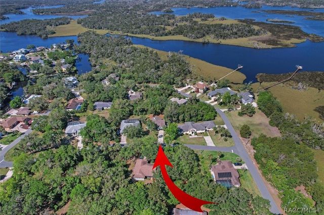 4670 S Sawmill Way, Homosassa, FL 34448