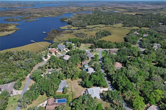 4670 S Sawmill Way, Homosassa, FL 34448