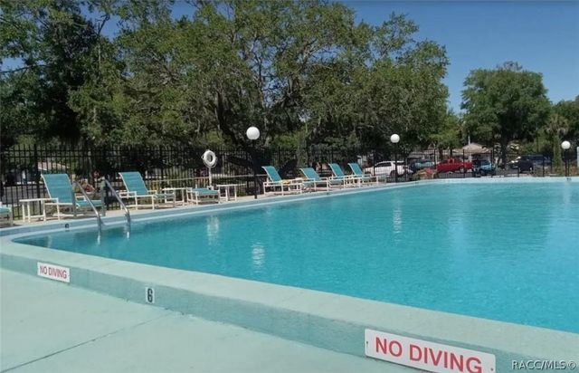 4670 S Sawmill Way, Homosassa, FL 34448