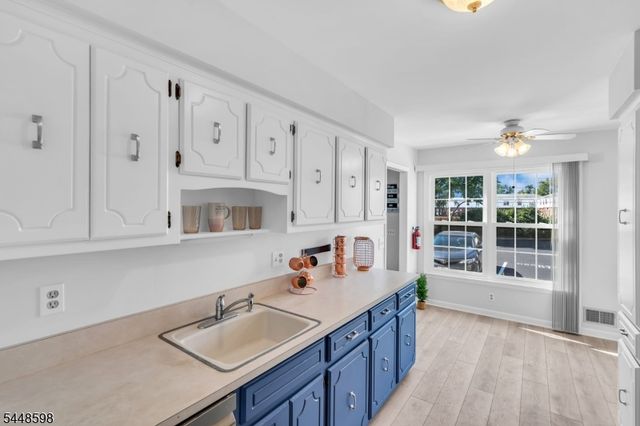 14 Giles Biondi Ct, Bound Brook Boro, NJ 08805