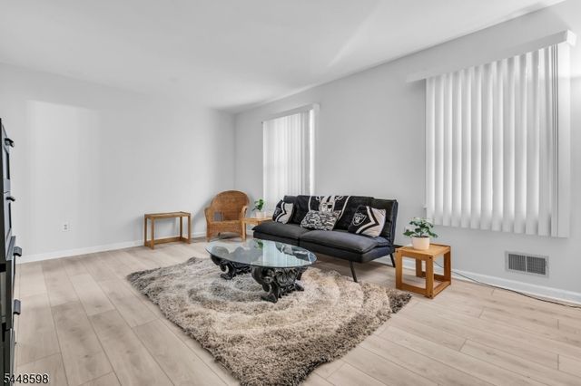 14 Giles Biondi Ct, Bound Brook Boro, NJ 08805