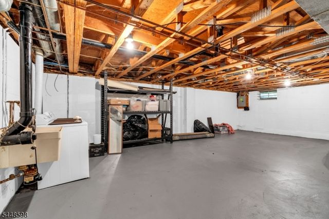 14 Giles Biondi Ct, Bound Brook Boro, NJ 08805