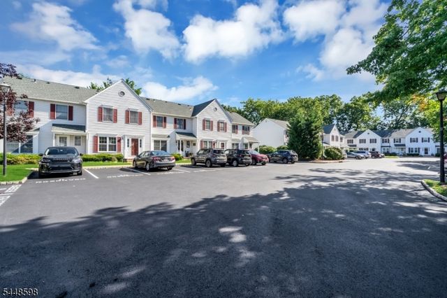 14 Giles Biondi Ct, Bound Brook Boro, NJ 08805